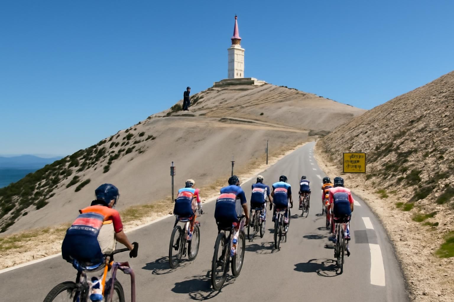 découvrez tout sur le tour de france femmes 2026 : itinéraires détaillés, étapes clés, participantes et équipes engagées pour cette édition incontournable.